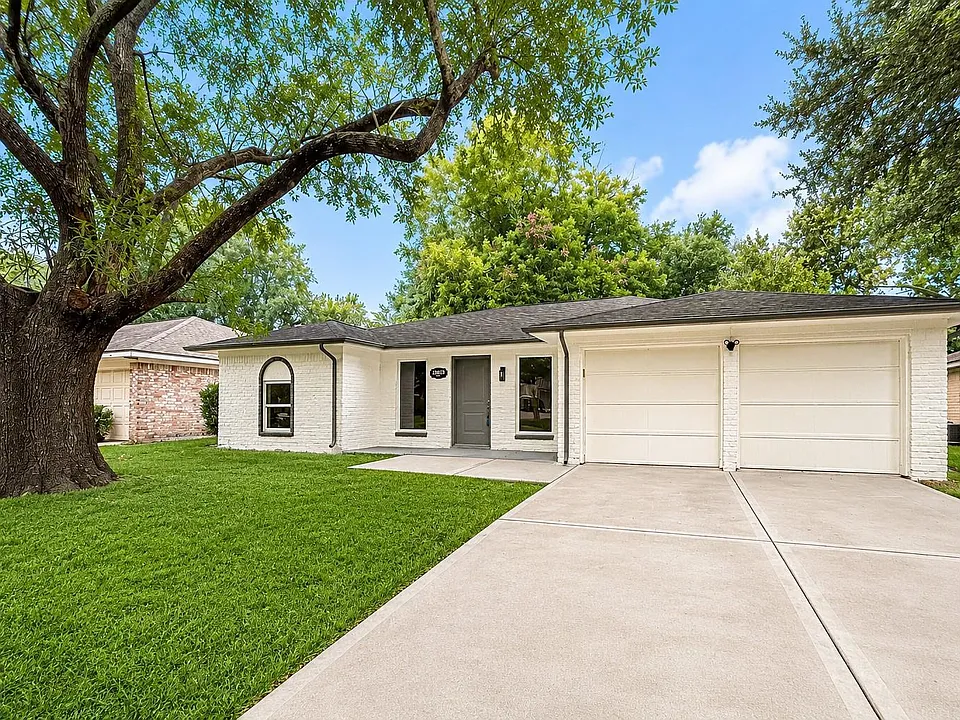 13619 Elm Ct