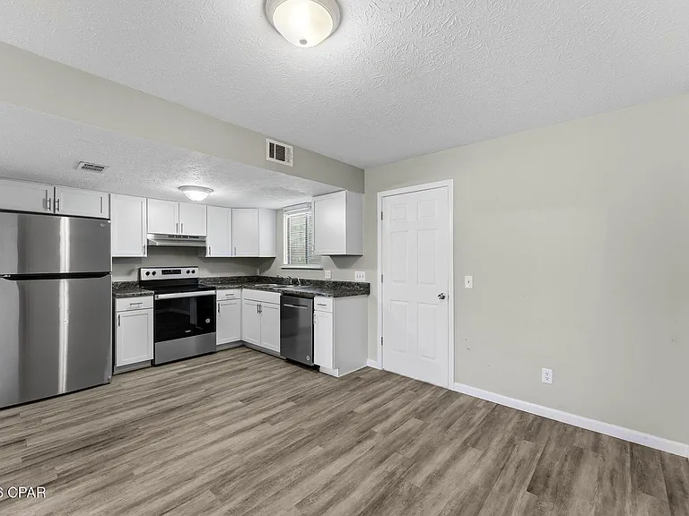 116 Cheri Ln — Photo 8