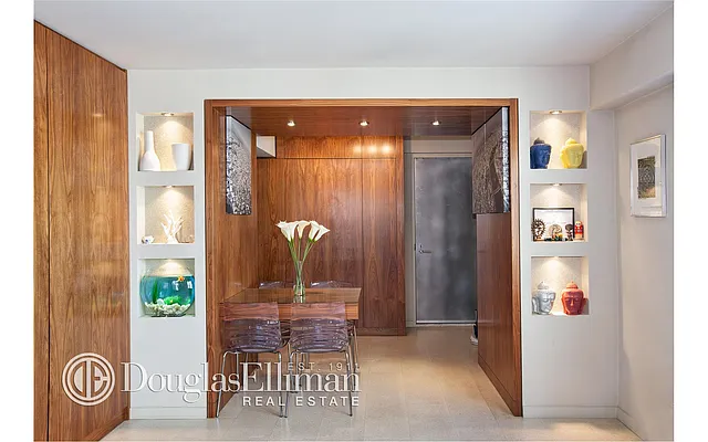 Sold by Douglas Elliman | media 14
