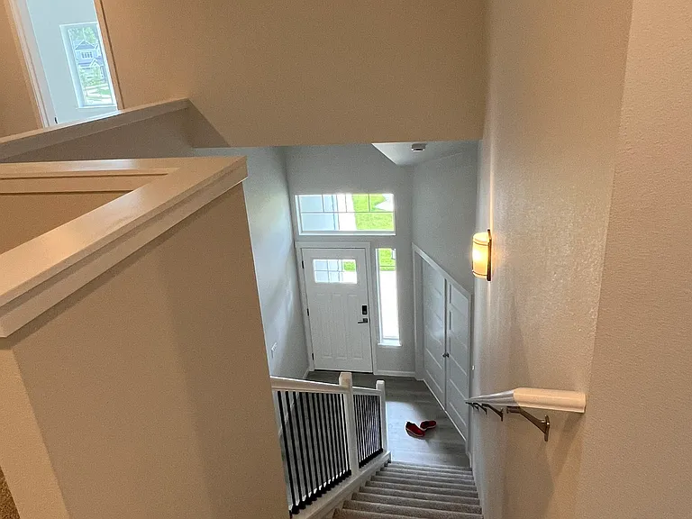 3028 Stephanie Loop NE — Photo 4