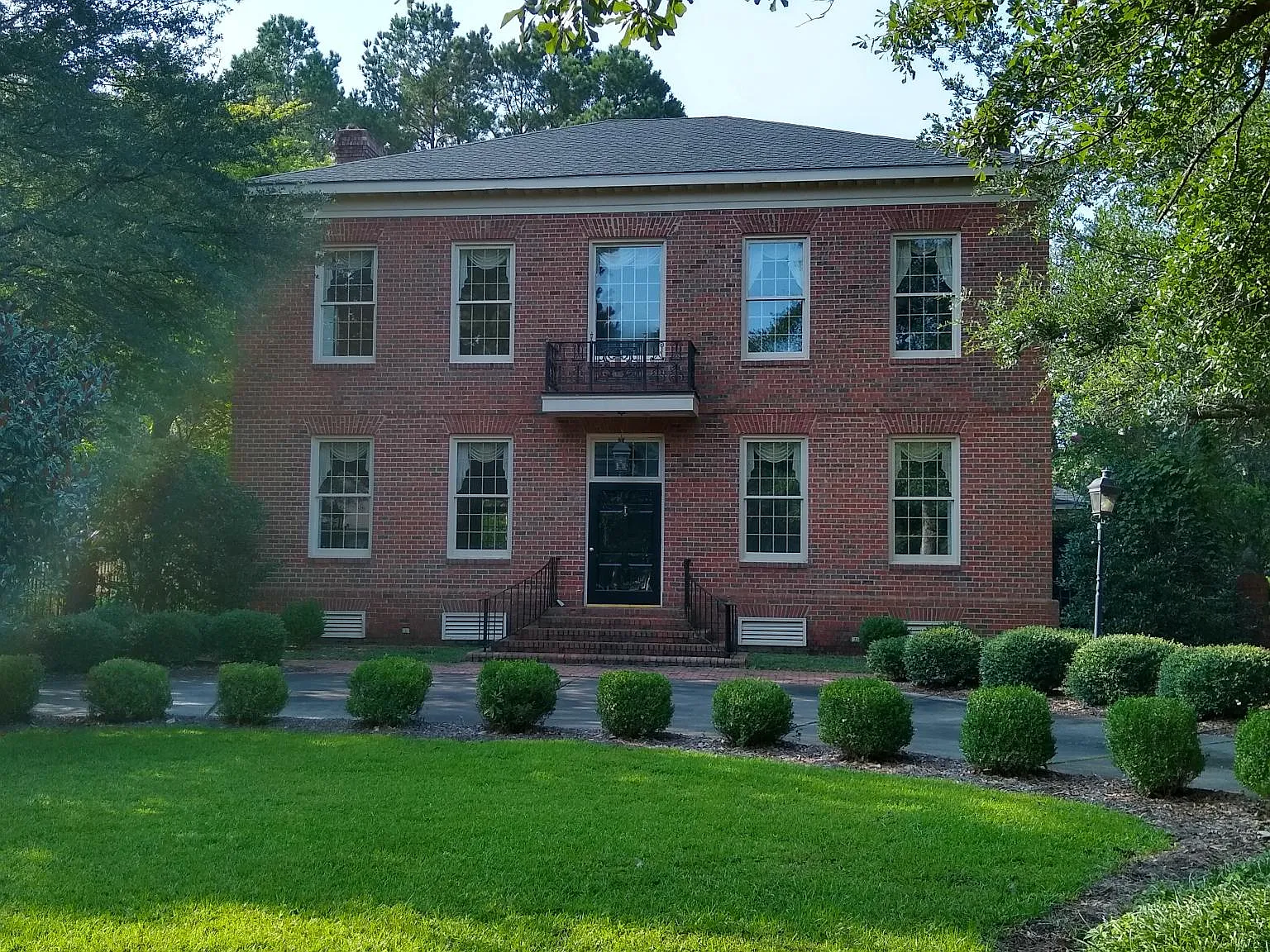 1001 Coopers Ct — Photo 1
