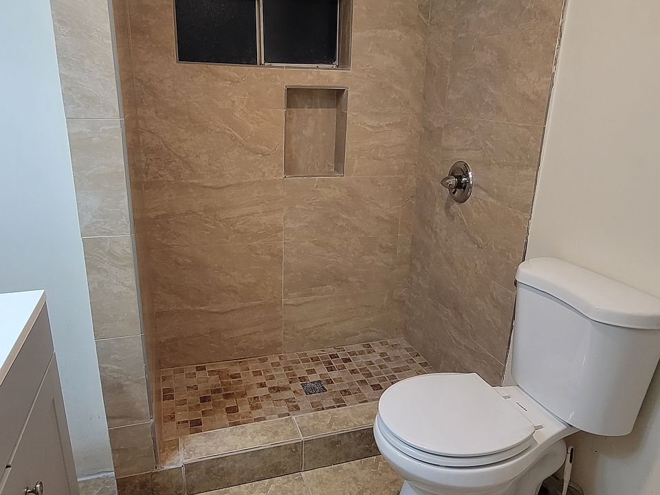 1st image of 1437 E Monreal Ln