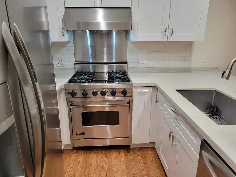 Viking range and oven