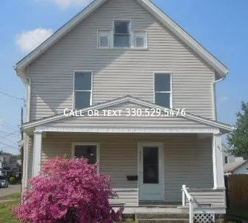 2325 Clyde Pl SW