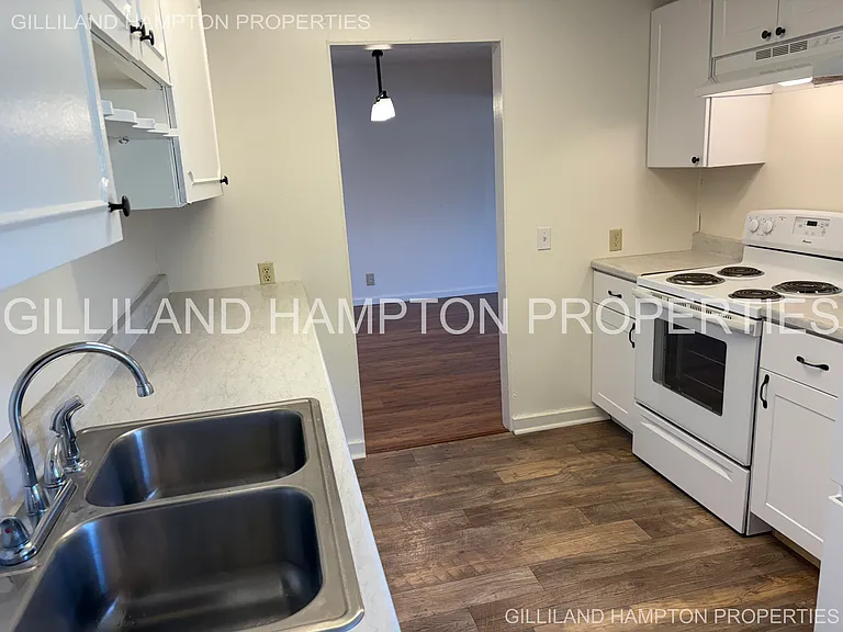 725 SW 7th St — Photo 17