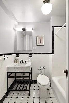 Sold by Compass | media 5