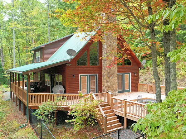 1969 Bettys Creek Rd, Sylva, NC 28779