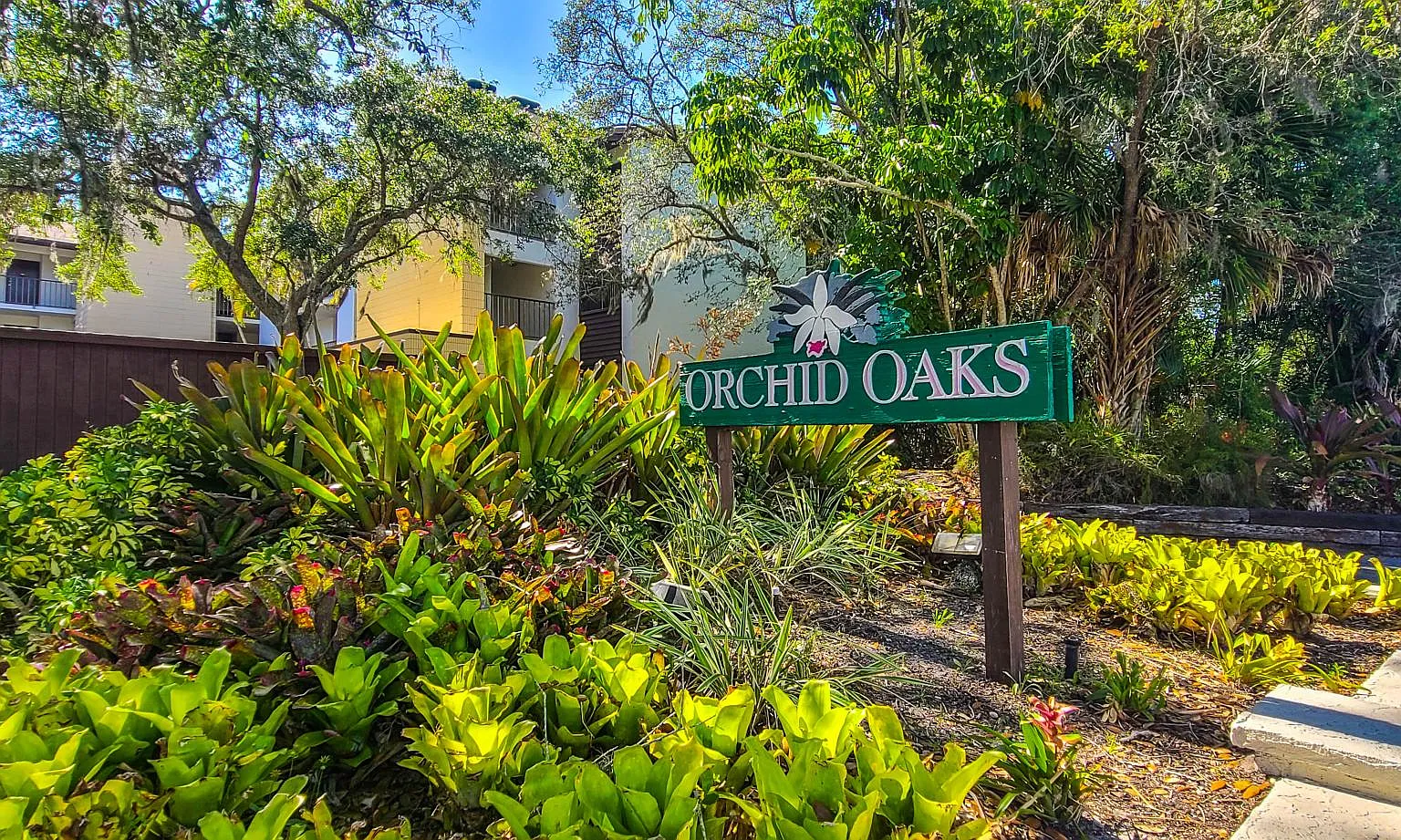 2749 Orchid Oaks Dr — Photo 1