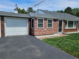 461 River Rd, Lincoln, RI 02865