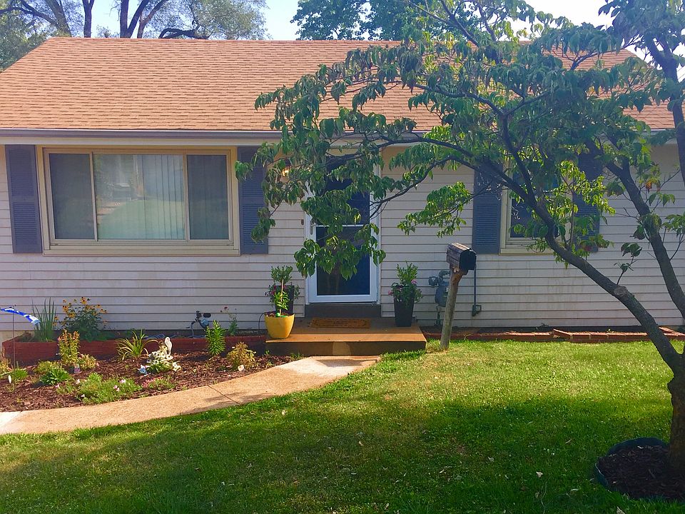1st image of 9831 Benson Ave