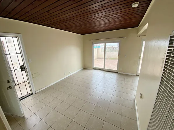 5160 W Point Loma Blvd #1/2, San Diego, CA 92107