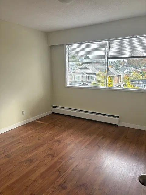 2 bed, 1040 sqft, $2,800 — Photo 4