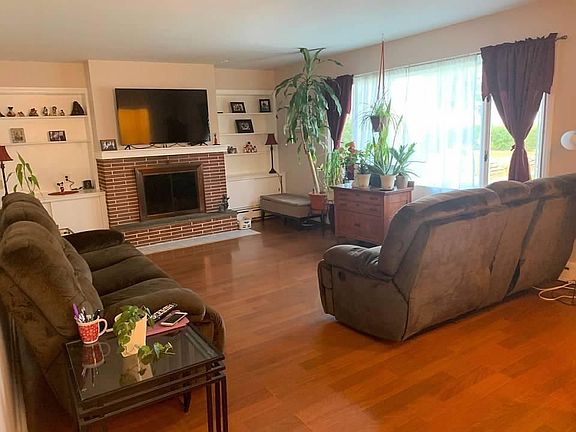 5th image of 263 No 3 Ave