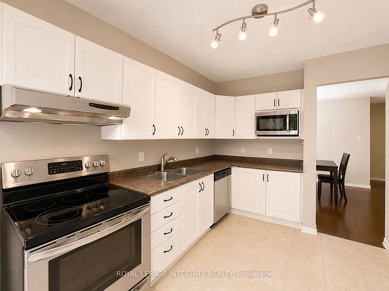12 Kimbolton Cres — Photo 10