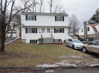 11 Peace St, Danbury, CT 06810