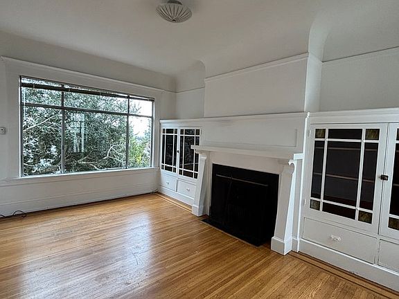5th image of 16 Cole St #1615