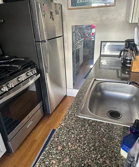820 Jones St — Photo 20
