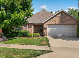 6197 S 43rd St, Rogers, AR 72758