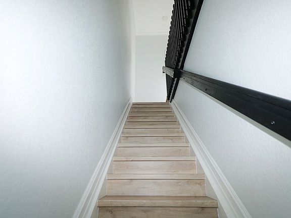 4th image of 14003 SW 49th St #10