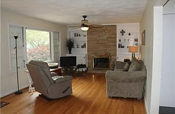 2nd image of 7733 Mercier St