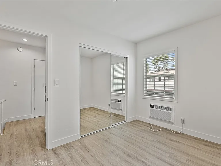 5339 1/2 Bellingham Ave — Photo 11