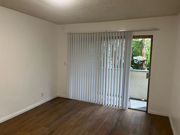 3rd image of 1246 N Hayworth Ave APT 201