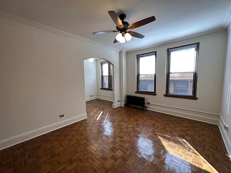 431 West Roscoe Street — Photo 20