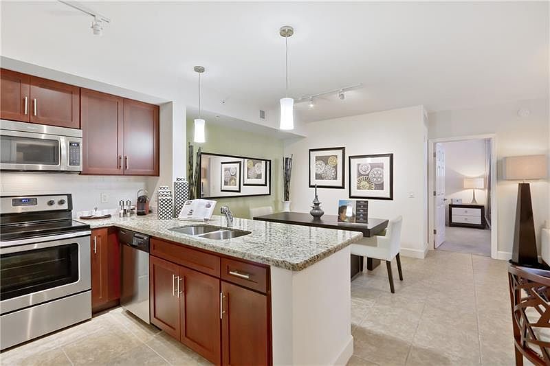 1st image of 5801 Toscana Dr #526