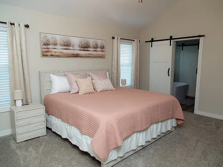208 Wind Valley Trl — Photo 14