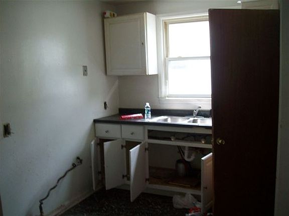 15377 STRATHMOOR (5)
