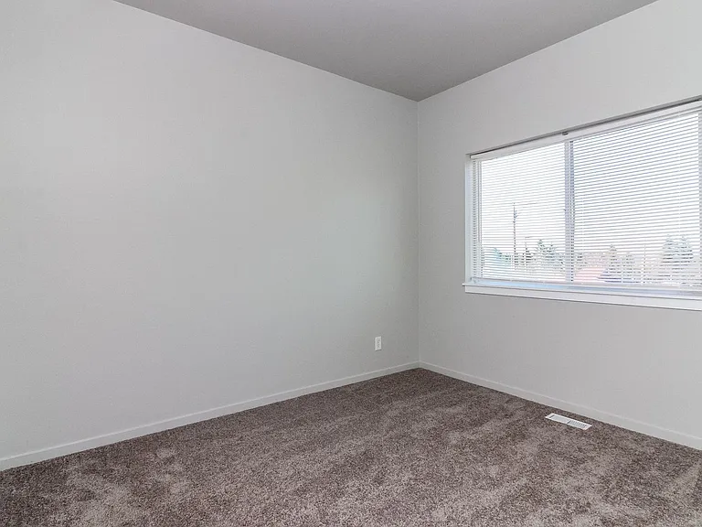 10830 SE 192nd St — Photo 29
