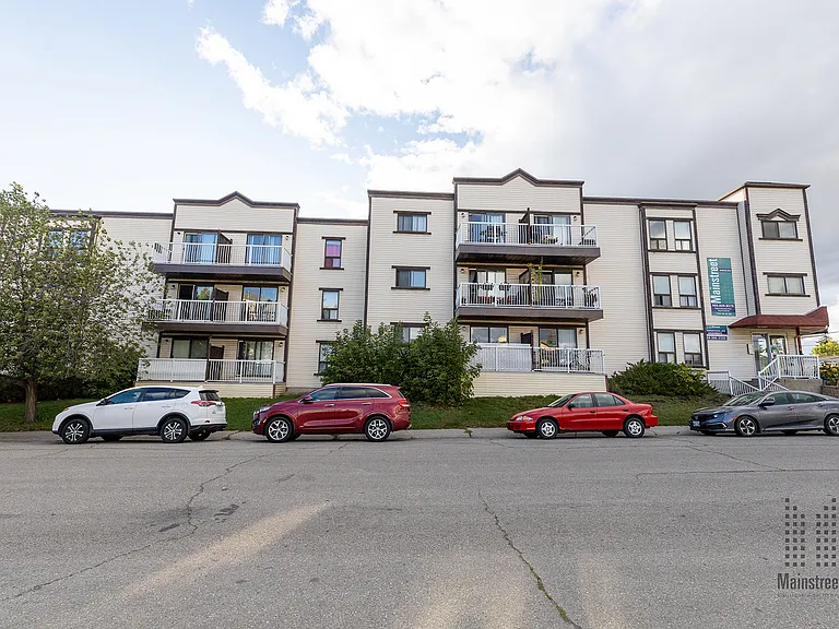 1701 35th St SE — Photo 16