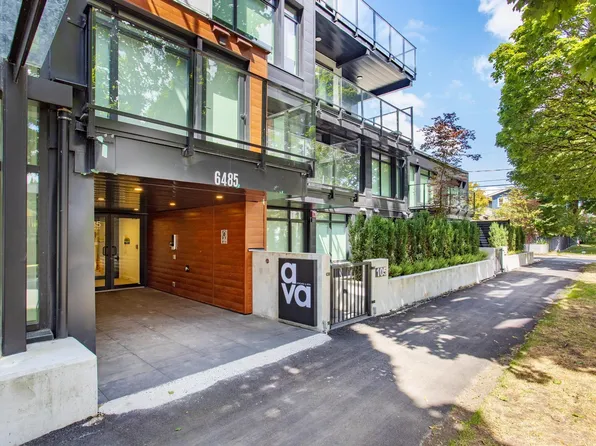 6485 Manitoba St #103, Vancouver, BC V5Y 0B8