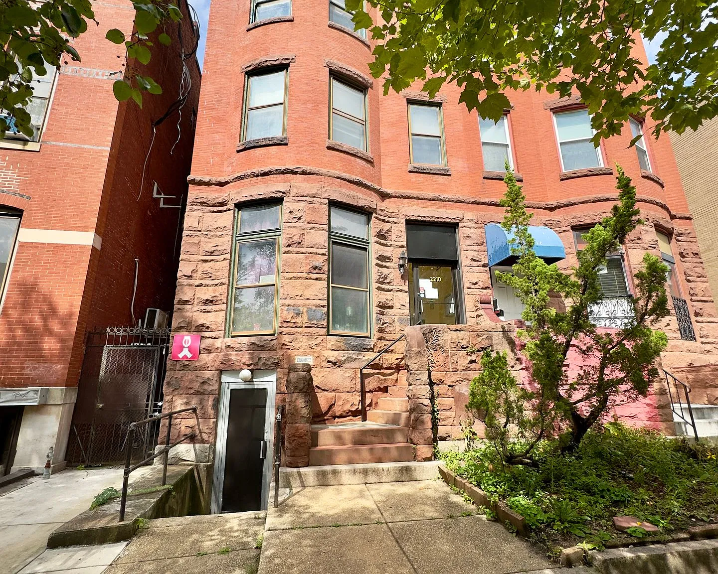 2210 N Charles St — Photo 1