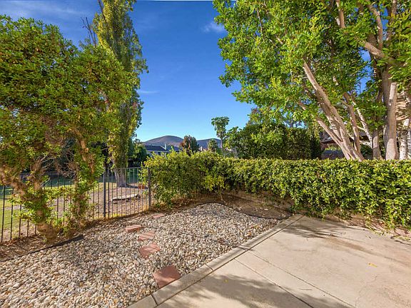 2nd image of 5815 Lake Lindero Dr