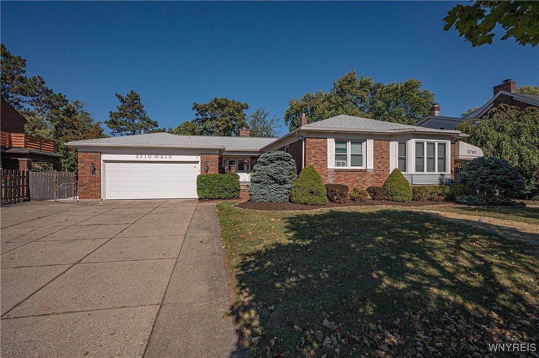 3710 Main St