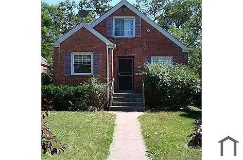 5615 E 3rd Pl Photo 1