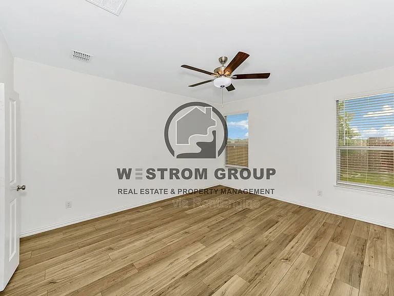2600 Starwater Dr — Photo 14