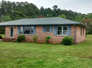 4592 Windmill Point Rd, White Stone, VA 22578