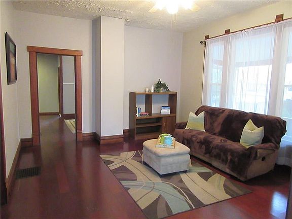 4th image of 906 W Wabash Ave