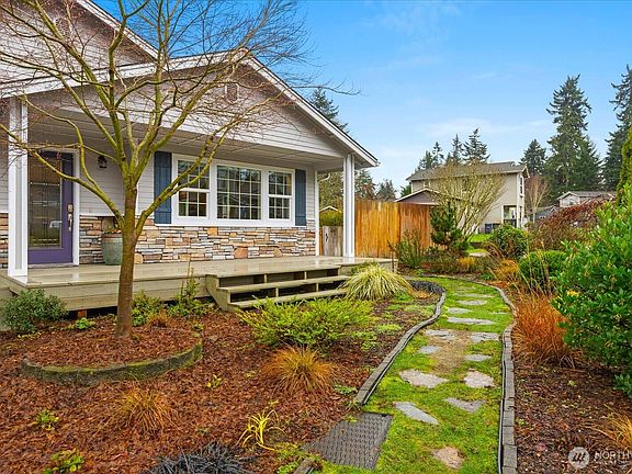 4th image of 26376 Barrett Road NE