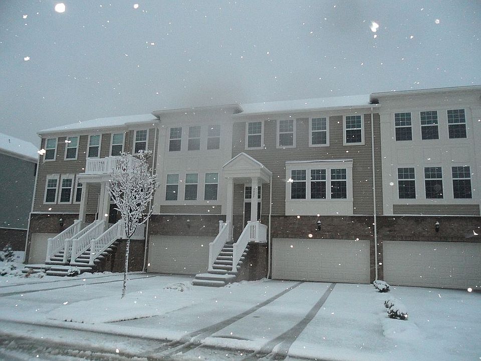 1st image of 5935 N Pointe Dr