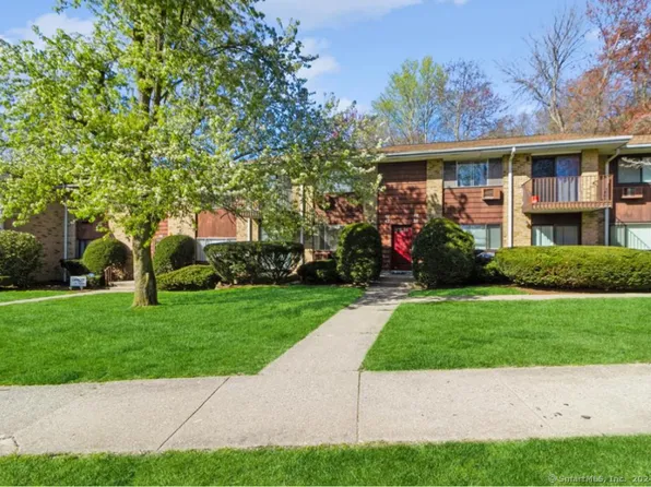 179 Kennedy Drive #179, Bridgeport, CT 06606