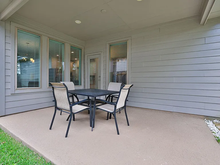 317 Rise Ln — Photo 36
