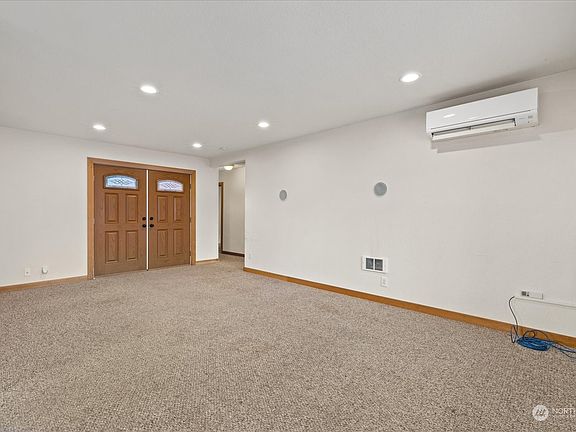 5th image of 4302 116th Street NE