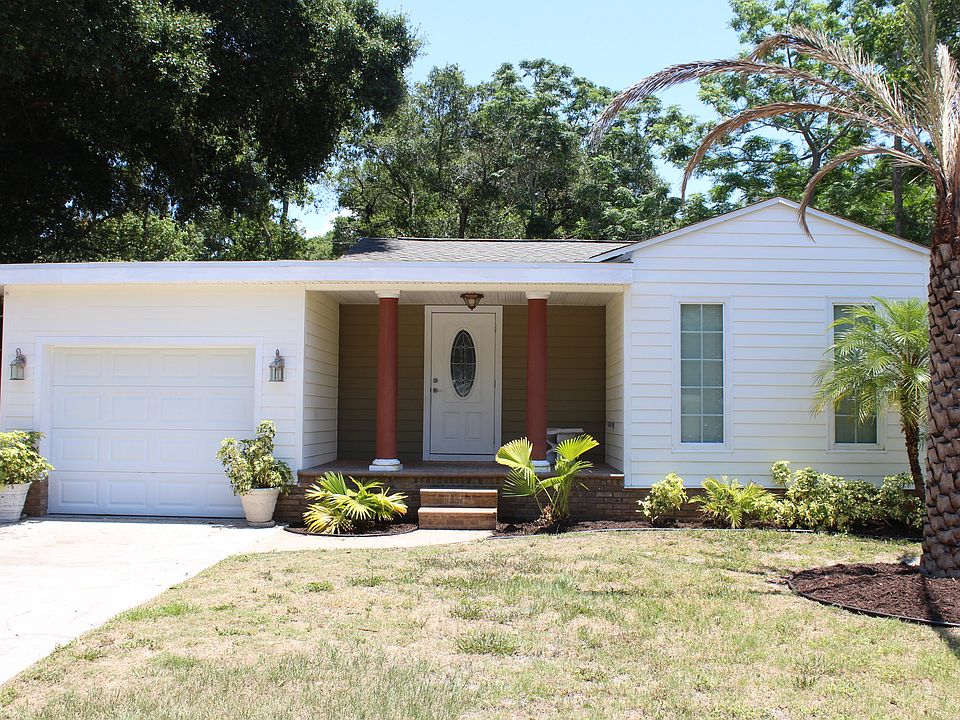 1st image of 2049 Poinsetta Ave
