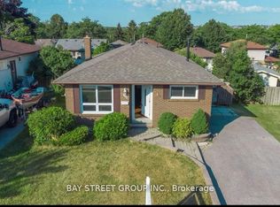 882 Southdown Dr, Oshawa, ON L1H7Z6