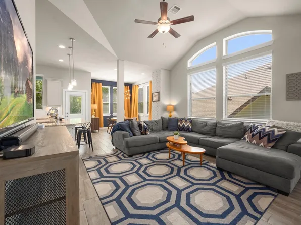 255 S Spotted Fern Dr, Montgomery, TX 77316