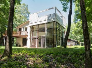 25 Willow Glen Rd, Milan, NY 12571