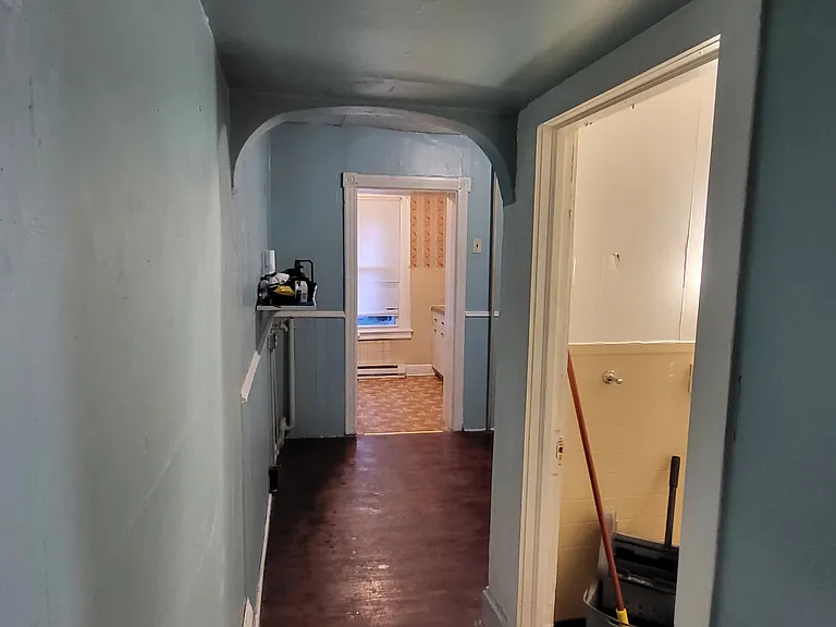 26 N Greenwood St — Photo 4